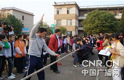 江西省豐城市第四中學素質教育結碩果