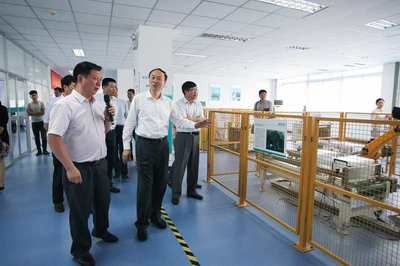 江蘇省工業和信息化廳 領導活動 馬秋林副省長到南京信息職業技術學院視察指導工作