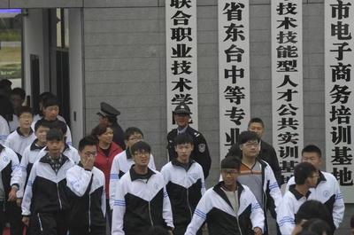 &ldquo;逃&rdquo;出工廠的年輕人 棲息在互聯網工廠